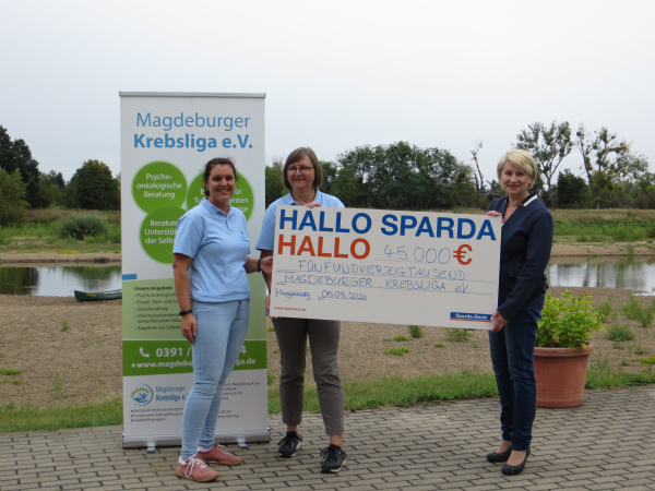 Sparda-Bank Berlin eG überreicht Scheck an die Magdeburger Krebsliga